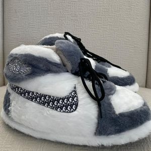 Sneakers slippers